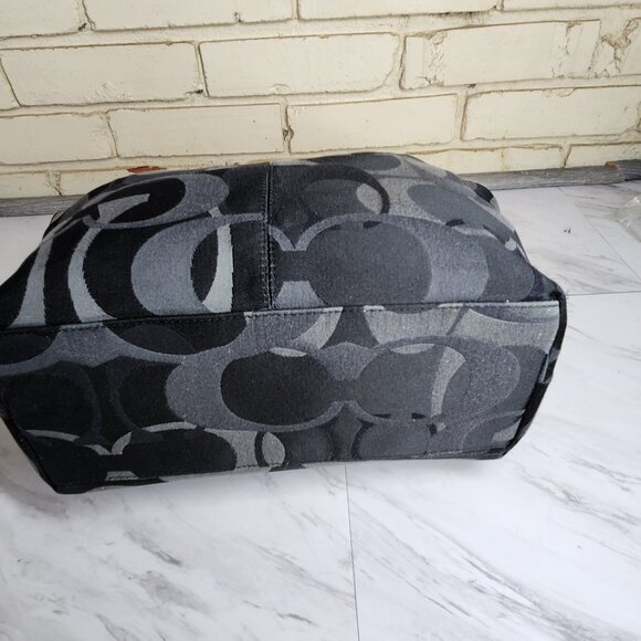 Euc Coach Carly Signature Black & Gray Shoulder Bag Large - Picture 5 of 17